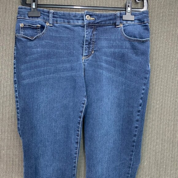 Chicos So Slimming Jeans Womens Size 2 Medium Wash Straight Leg Stretch Denim - Picture 10 of 11